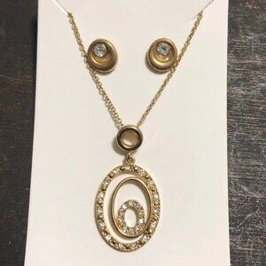 Oval Pendant Necklace & Circle Earring Set Gold Tone
